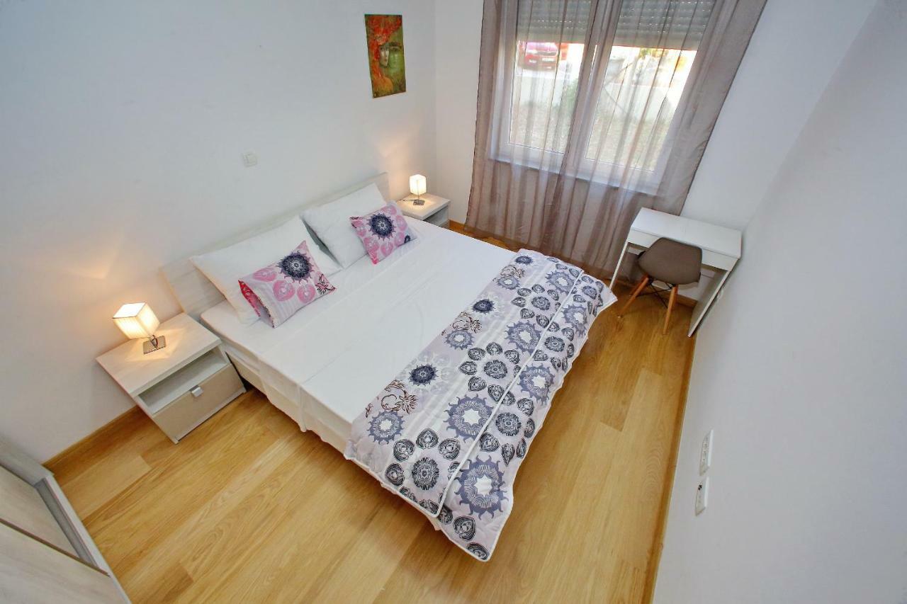 Luxury Apartments Sikiric_2 With Fantastic View On The Sea Bibinje Exterior foto